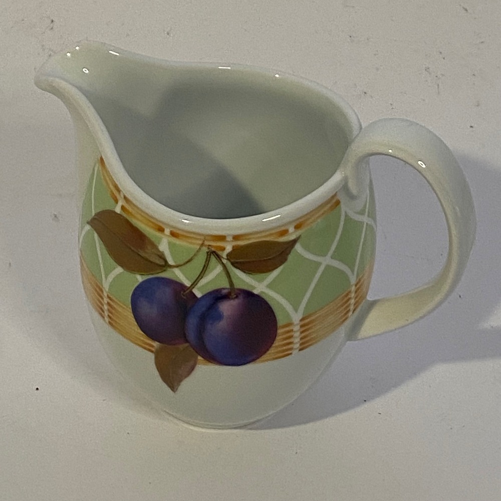 Royal Worcester Creamer Pitcher Evesham Orchard Plum Excellent 1999 England